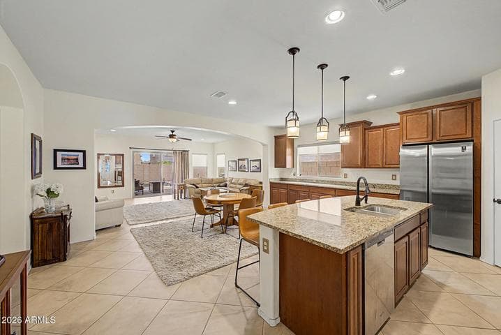 10743 W LARIAT Lane, Peoria, AZ