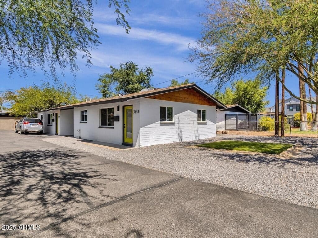 3116 N 39th Street, Phoenix, AZ