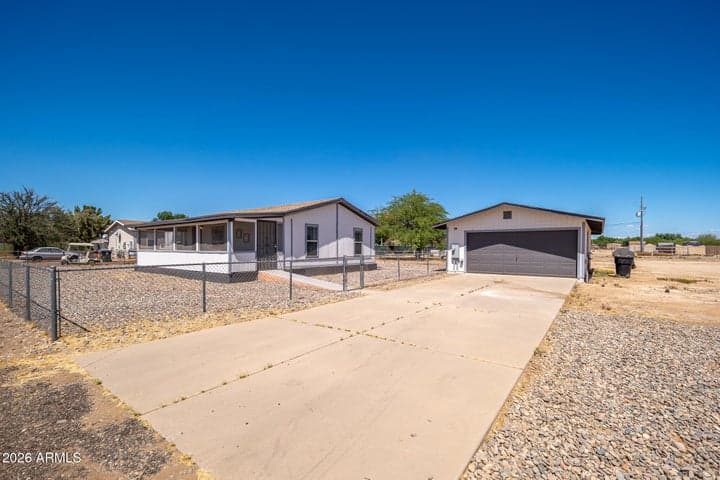 16208 W VISTA Avenue, Litchfield Park, AZ
