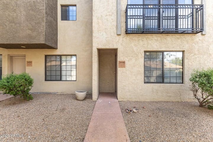 3446 E AVALON Drive, Phoenix, AZ