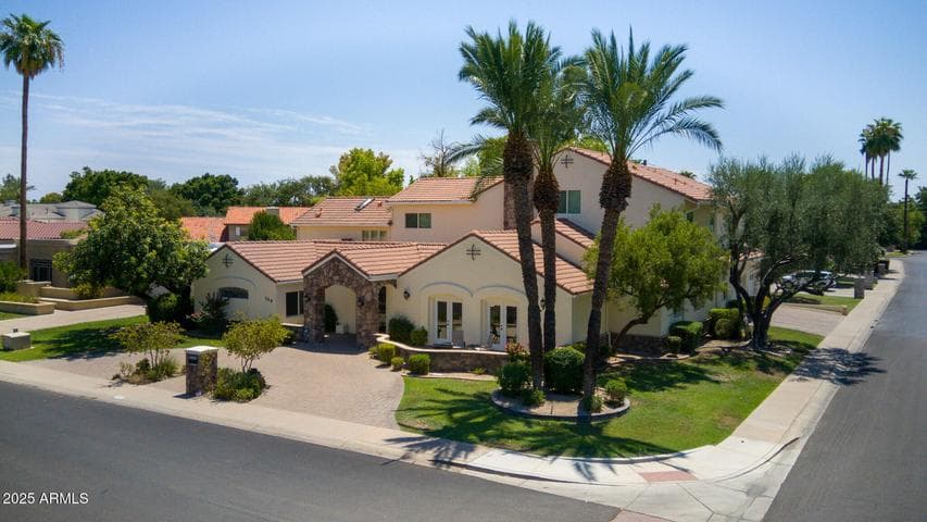 229 W VISTA Avenue, Phoenix, AZ
