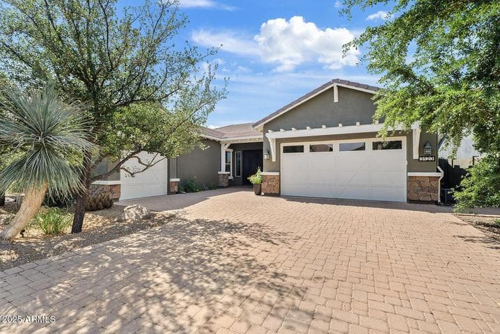 3123 E Cat Balue Drive, Phoenix, AZ