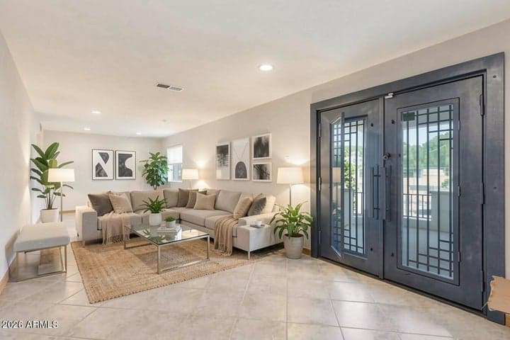 321 E Campbell Road, Chandler, AZ