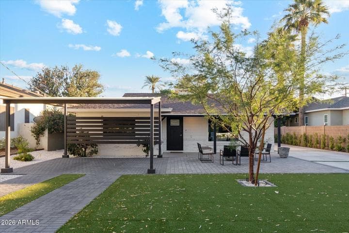 4113 E GLENROSA Avenue, Phoenix, AZ