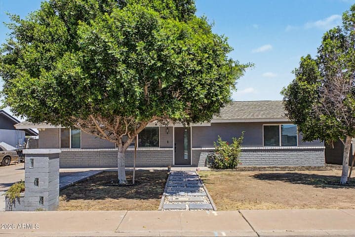 106 E INDIGO Street, Mesa, AZ