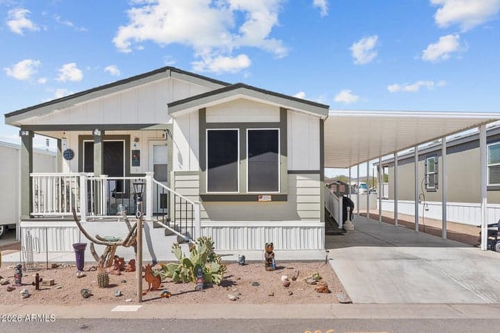 1363 N PLAZA Drive #10, Apache Junction, AZ
