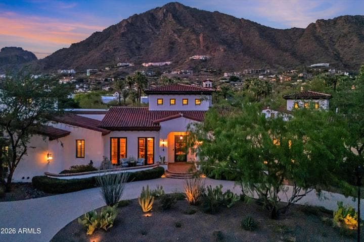 5434 E CAMELHILL Road, Phoenix, AZ