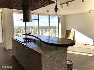 207 W CLARENDON Avenue #C14, Phoenix, AZ