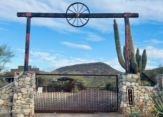 7710 E ARROYO Road, Cave Creek, AZ