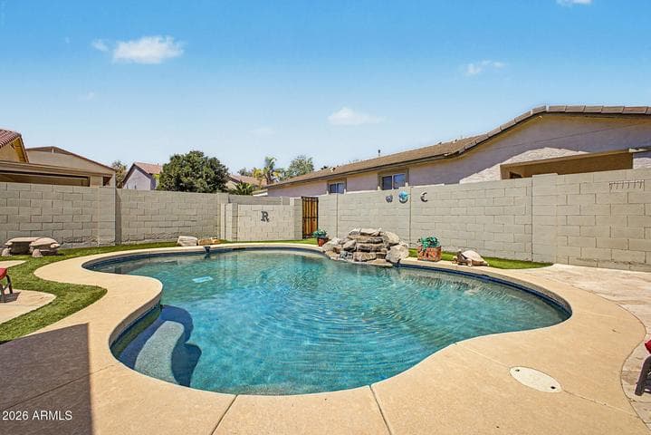 196 E GOLD DUST Way, San Tan Valley, AZ
