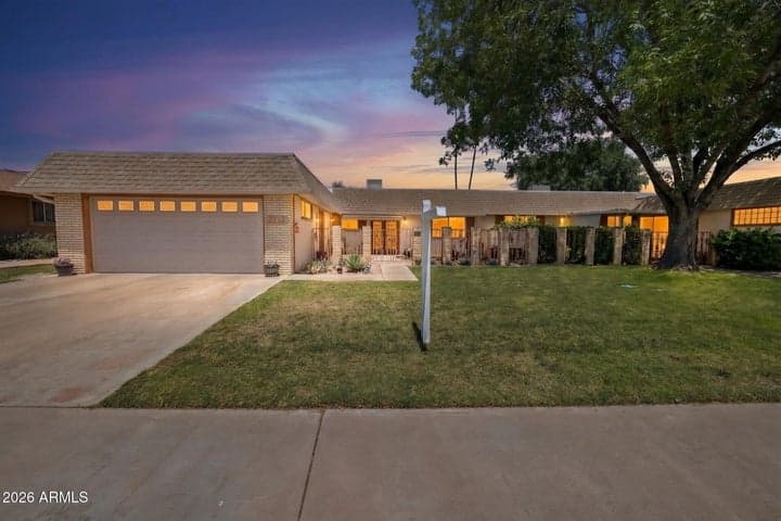10916 W CAMEO Drive, Sun City, AZ
