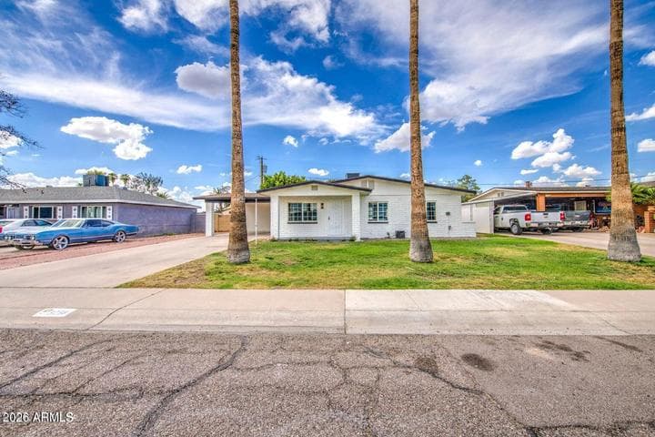 3238 W ALTADENA Avenue, Phoenix, AZ