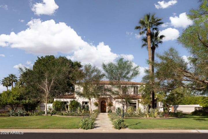 3042 N MANOR Drive, Phoenix, AZ