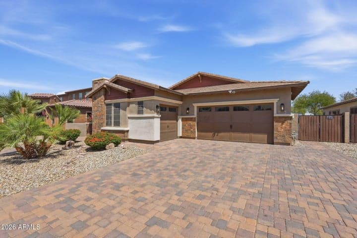 3500 E PENEDES Drive, Gilbert, AZ