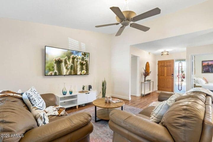 8742 E SAN DANIEL Drive, Scottsdale, AZ