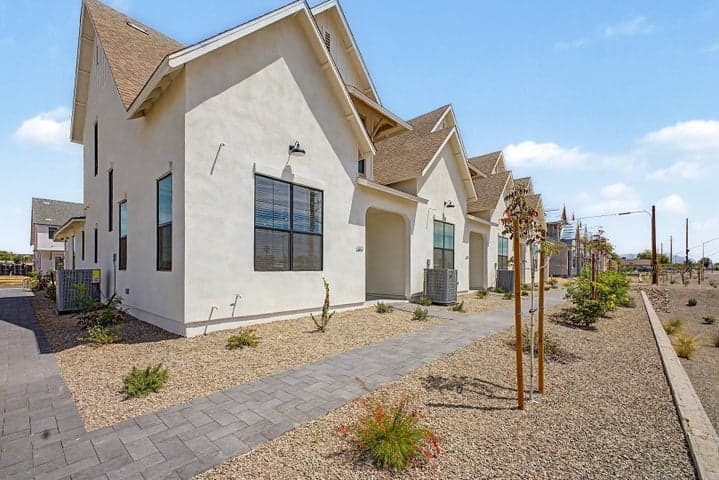 8232 E University Drive #113, Mesa, AZ