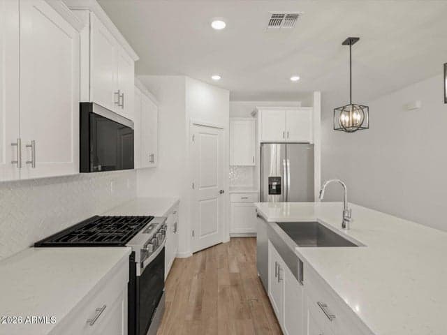 17656 W WOODLANDS Avenue, Goodyear, AZ