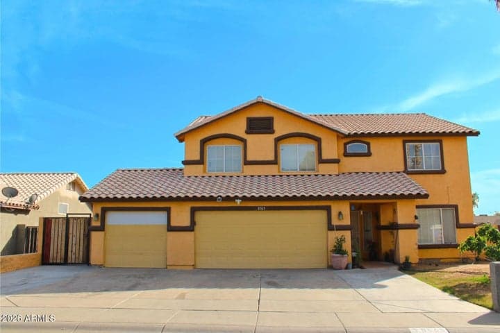 8565 W MONTE VISTA Road, Phoenix, AZ