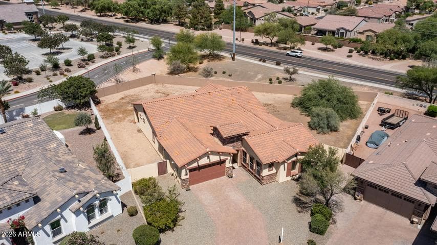 5263 S JOSHUA TREE Lane, Gilbert, AZ