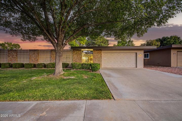 10345 W GARNETTE Drive, Sun City, AZ