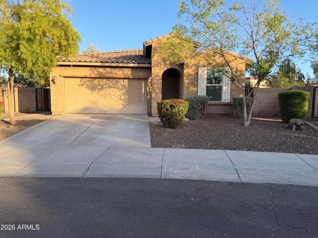112 E BERNIE Lane, Gilbert, AZ