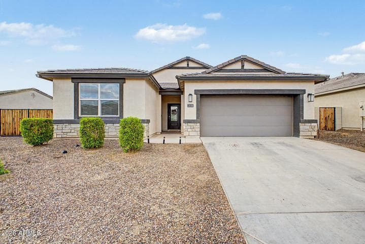 2836 W SAVANNAH Avenue, Apache Junction, AZ