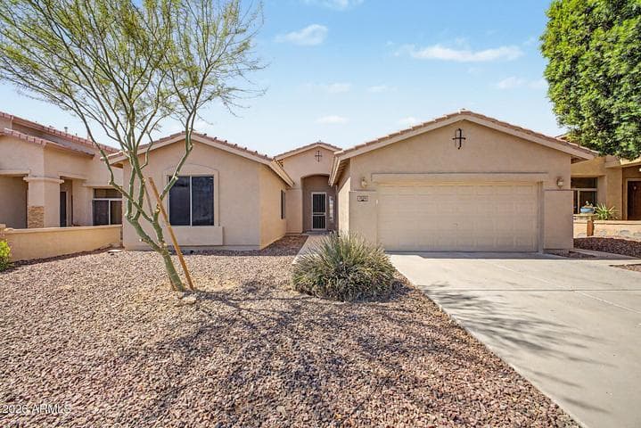 2124 W RED BIRD Road, Phoenix, AZ