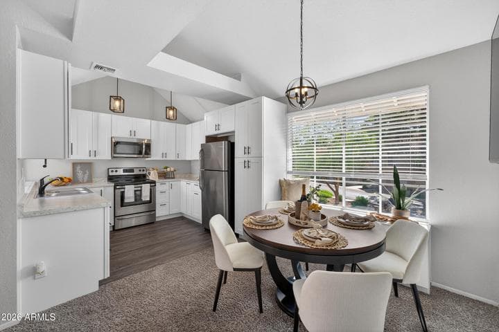 1633 E LAKESIDE Drive #25, Gilbert, AZ