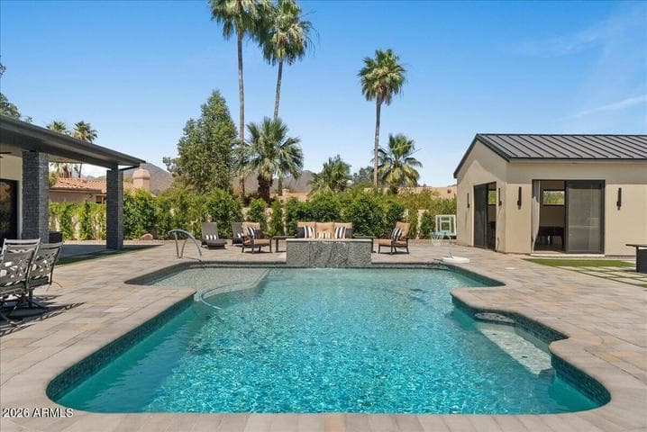 10655 E DESERT COVE Avenue, Scottsdale, AZ