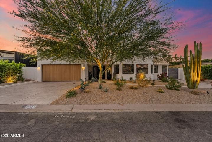 7042 E ORANGE BLOSSOM Lane, Paradise Valley, AZ
