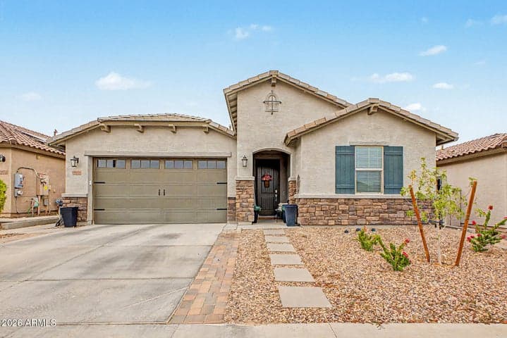 19644 W BADGETT Lane, Litchfield Park, AZ