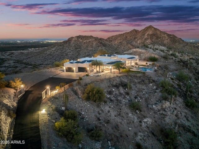 13040 N HIDDEN VALLEY Road, Maricopa, AZ