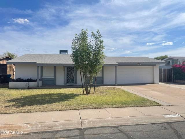 7965 W MONTECITO Avenue, Phoenix, AZ