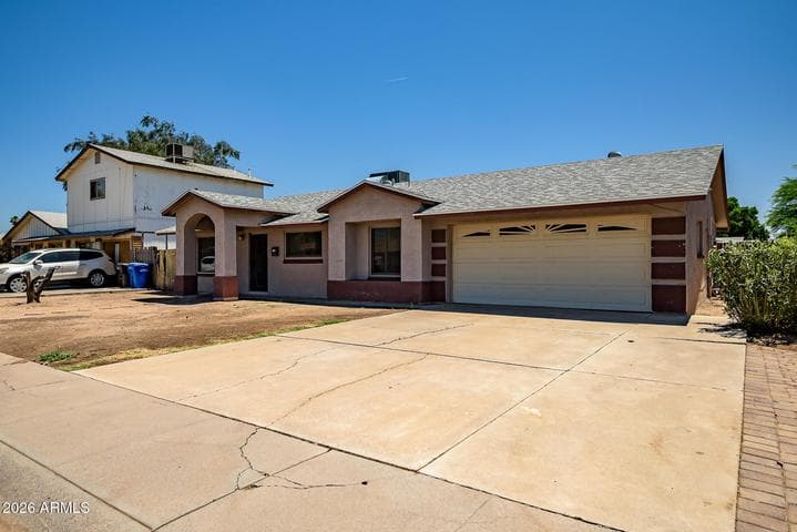 8813 W TURNEY Avenue, Phoenix, AZ
