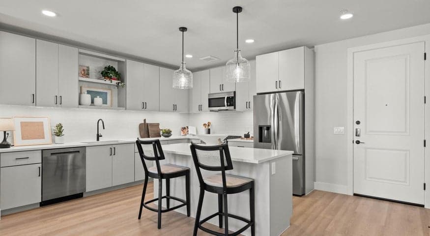 500 E Rivulon Boulevard #B8, Gilbert, AZ