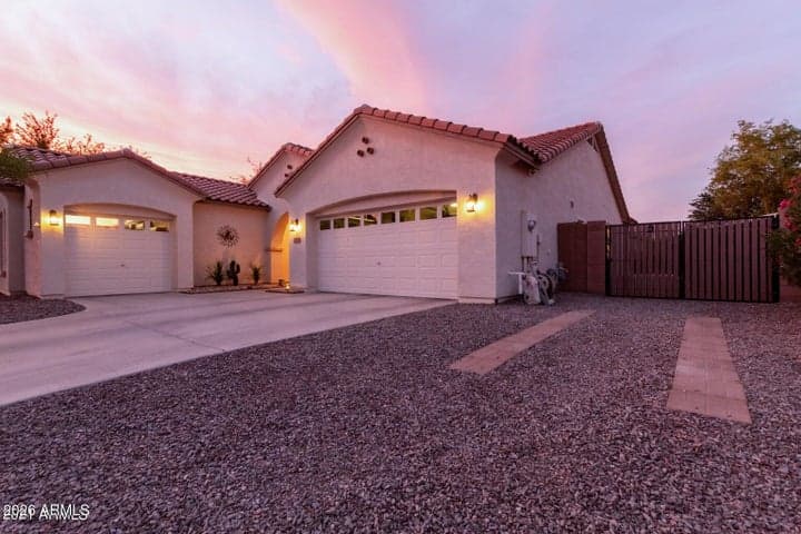 2914 E Coconino Drive, Gilbert, AZ