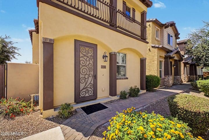2036 E HEARTWOOD Lane, Phoenix, AZ