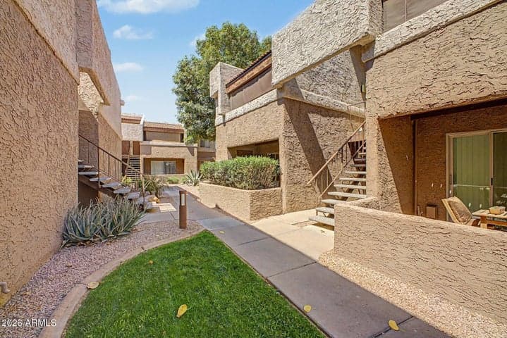 4554 E PARADISE VILLAGE Parkway #156, Phoenix, AZ