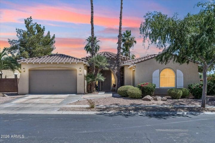 837 E Torrey Pines Place, Chandler, AZ