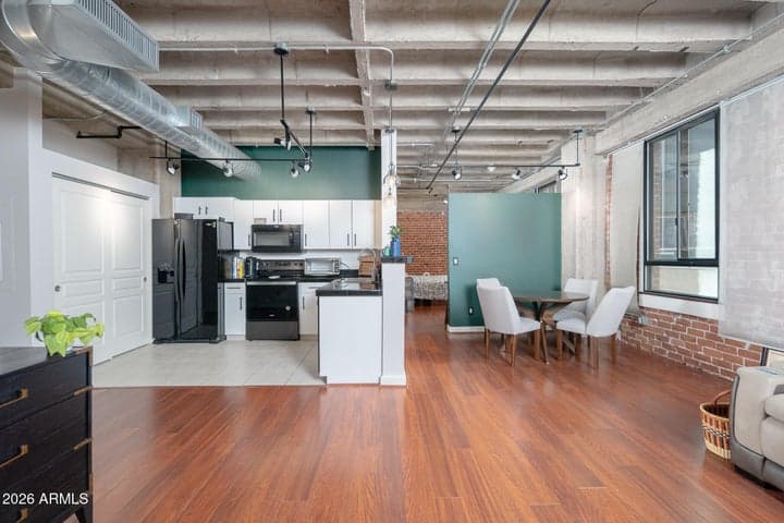114 W ADAMS Street #402, Phoenix, AZ
