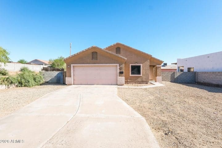 610 E DEE Street, Avondale, AZ