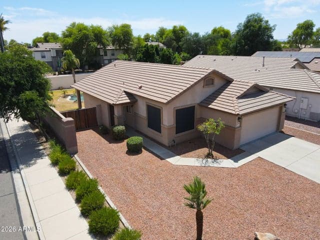 8203 W Tonto Lane, Peoria, AZ