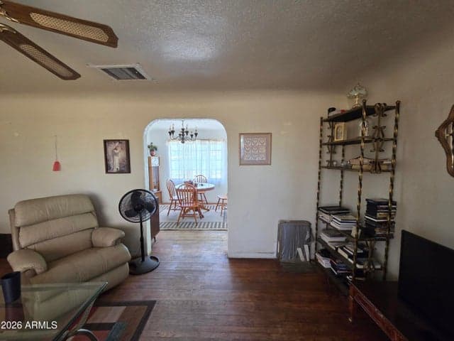 618 E 8TH Street, Casa Grande, AZ