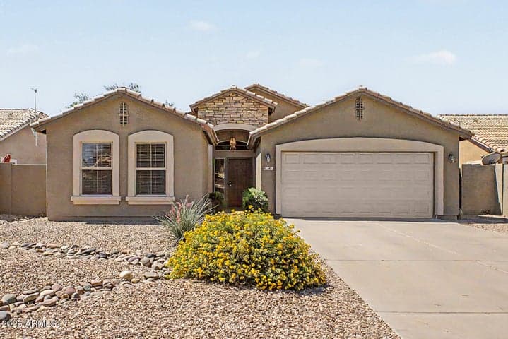 691 E EAGLE Lane, Gilbert, AZ