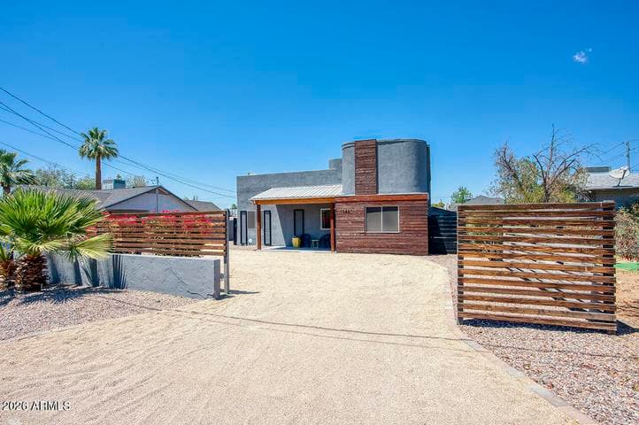 1058 E WHITTON Avenue, Phoenix, AZ