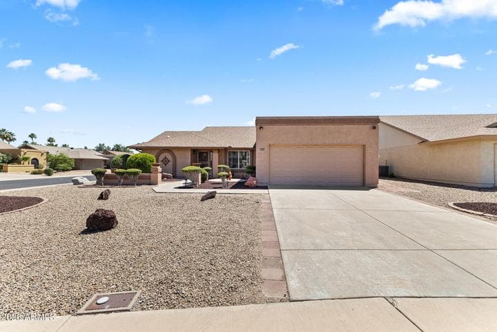 9821 W ORAIBI Drive, Peoria, AZ