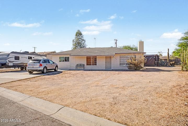 924 E GRANADA Avenue, Apache Junction, AZ