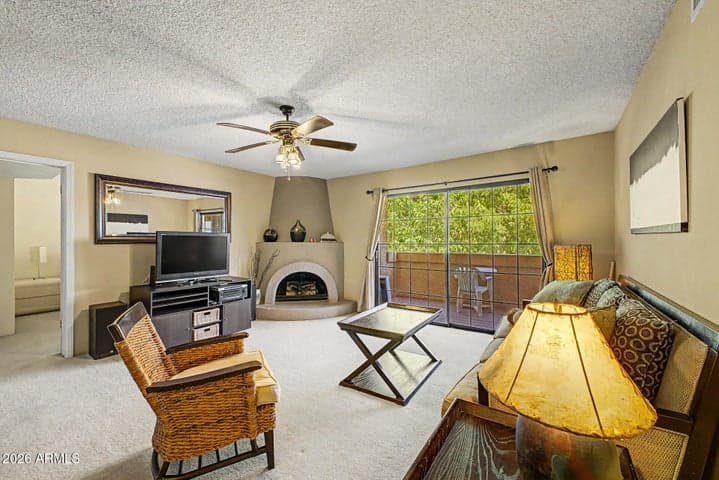10410 N CAVE CREEK Road #2210, Phoenix, AZ