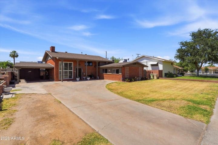 4639 W CAVALIER Drive, Glendale, AZ