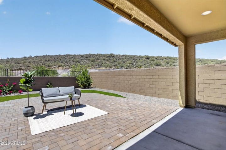 3253 W JUNIPER CANYON Drive, Phoenix, AZ